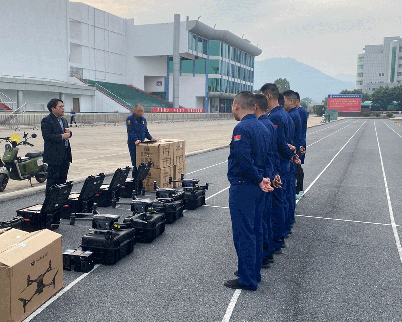 系留無人機